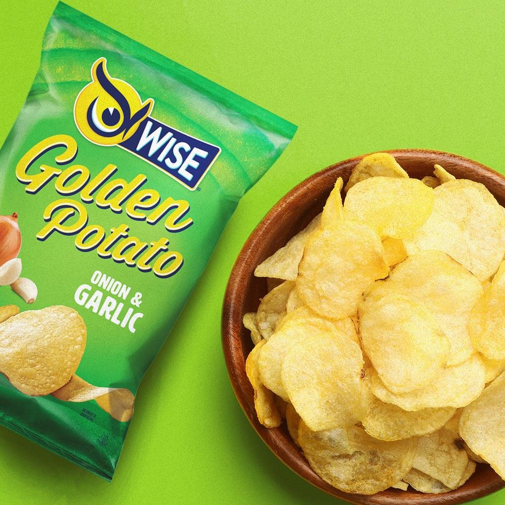 Wise Onion & Garlic Potato Chips - Image 5